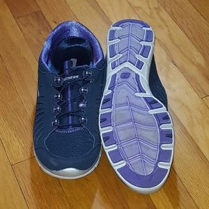 Skechers flex size 10